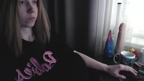 I have new photos come and see with love Molly online show from 03.11.25