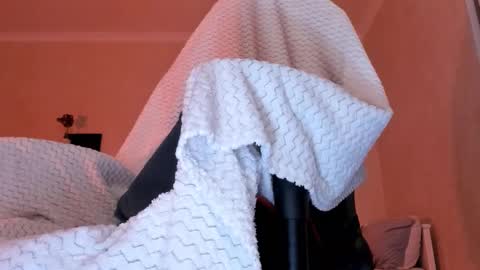 Molly online show from 09.15.25