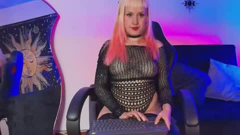 mollycb online show from 06.03.26