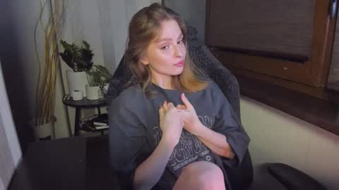 Snapshot of mollydangerous chatting on 03.07.26 Taisha online show from 03.07.26