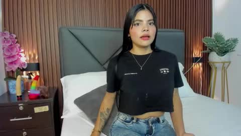 mollylove_ online show from 03.06.26