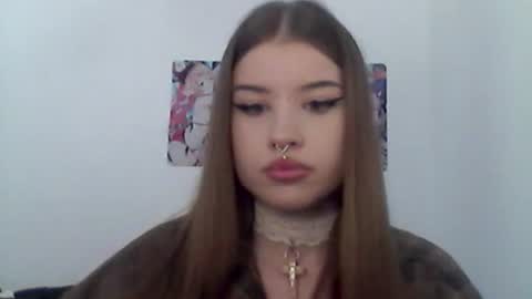 Snapshot of mollysexgirl chatting on 07.22.26 Molly online show from 07.22.26