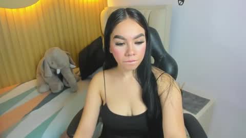 MOLLY online show from 06.30.26