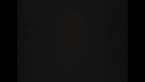 Snapshot of molom chatting on 12.02.25 molom online show from 12.02.25