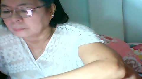 Snapshot of mombastic55 chatting on 06.20.26 mombastic55 online show from 06.20.26