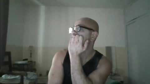 moment71200 online show from 11.18.25