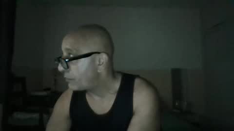 moment71200 online show from 11.24.25