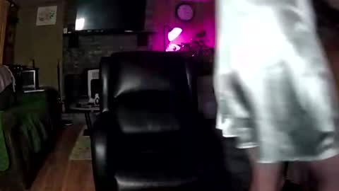 Snapshot of mommamadesissy chatting on 02.21.26 Bink online show from 02.21.26