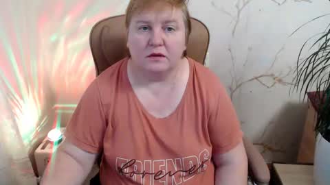 Snapshot of mommy99x chatting on 12.11.24 Mommy99X online show from 12.11.24