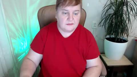 Snapshot of mommy99x chatting on 12.26.24 Mommy99X online show from 12.26.24