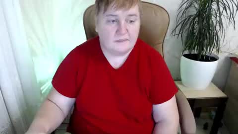 Snapshot of mommy99x chatting on 12.26.24 Mommy99X online show from 12.26.24