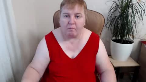 Snapshot of mommy99x chatting on 12.27.24 Mommy99X online show from 12.27.24