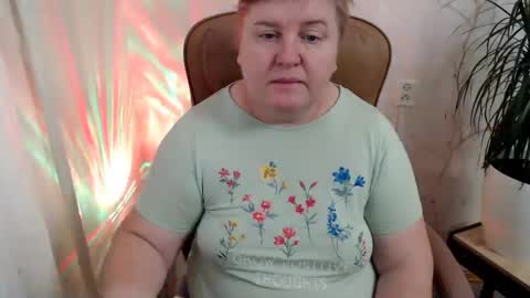 Snapshot of mommy99x chatting on 01.02.25 Mommy99X online show from 01.02.25