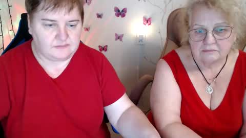 Snapshot of mommy99x chatting on 03.02.25 Mommy99X online show from 03.02.25