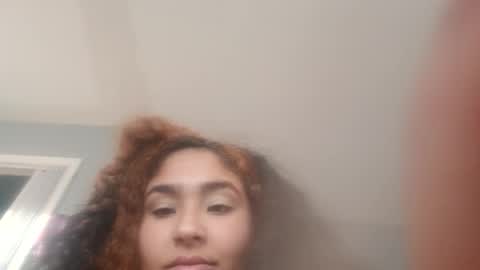 Snapshot of mommybubbles chatting on 12.27.24 Mommy bubbles online show from 12.27.24