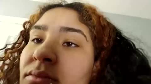 Snapshot of mommybubbles chatting on 02.02.25 Mommy bubbles online show from 02.02.25