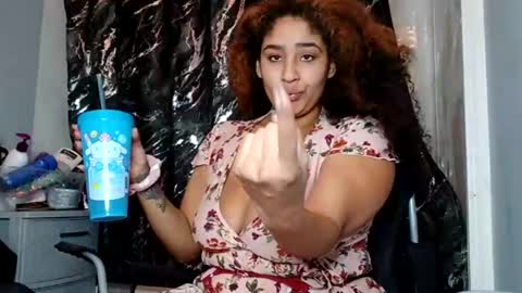 Snapshot of mommybubbles chatting on 02.09.25 Mommy bubbles online show from 02.09.25