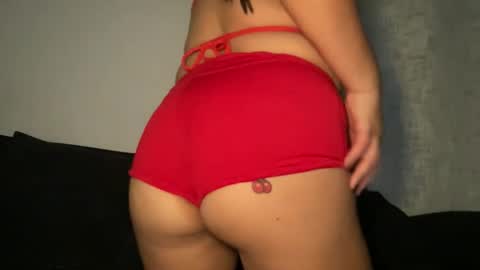 Snapshot of mommygoddess03 chatting on 11.25.25 mommygoddess03 online show from 11.25.25