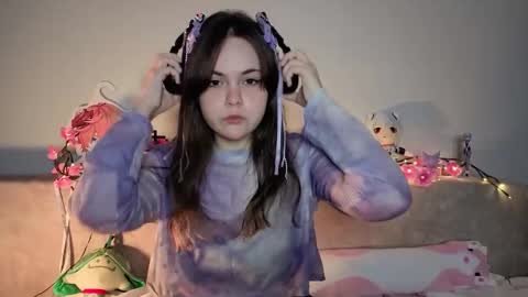 Snapshot of momomochi_ chatting on 03.05.26 Momo online show from 03.05.26