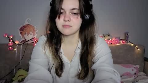 Snapshot of momomochi_ chatting on 03.09.26 Momo online show from 03.09.26