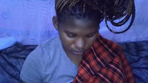 Snapshot of momsdoll chatting on 01.13.26 momsdoll online show from 01.13.26