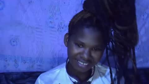 Snapshot of momsdoll chatting on 01.13.26 momsdoll online show from 01.13.26