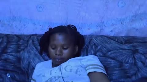 Snapshot of momsdoll chatting on 02.03.26 momsdoll online show from 02.03.26