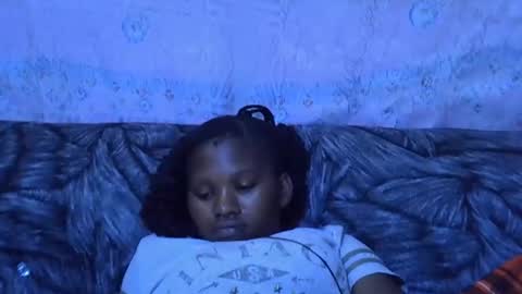 Snapshot of momsdoll chatting on 02.03.26 momsdoll online show from 02.03.26