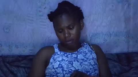 Snapshot of momsdoll chatting on 02.04.26 momsdoll online show from 02.04.26