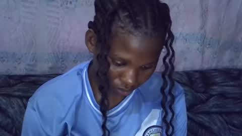 Snapshot of momsdoll chatting on 02.20.26 momsdoll online show from 02.20.26