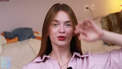 Mona online show from 10.02.25