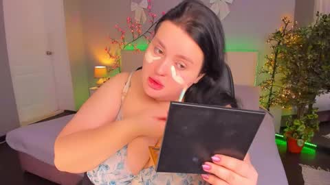 Snapshot of monasteel chatting on 01.16.26 Monica online show from 01.16.26