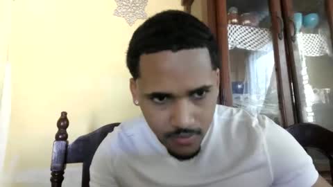 Snapshot of moneyblancos chatting on 04.03.26 moneyblancos online show from 04.03.26