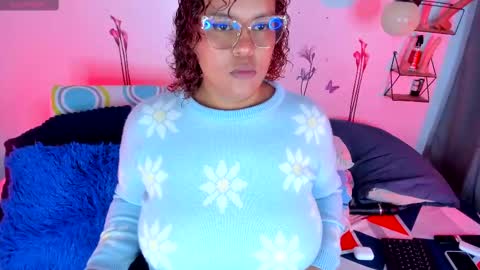 Snapshot of monica_bbw_ chatting on 09.23.25 aleja independent model online show from 09.23.25