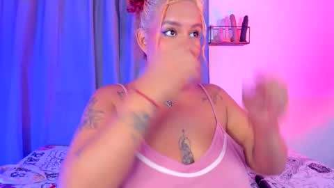 aleja      independent model       online show from 02.13.26