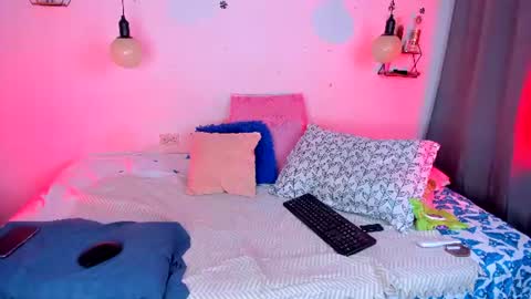 aleja      independent model       online show from 06.25.26