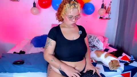 aleja      independent model       online show from 07.07.26