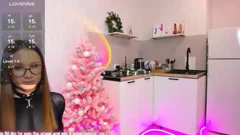 Snapshot of monica_blair chatting on 12.04.25 Monica online show from 12.04.25