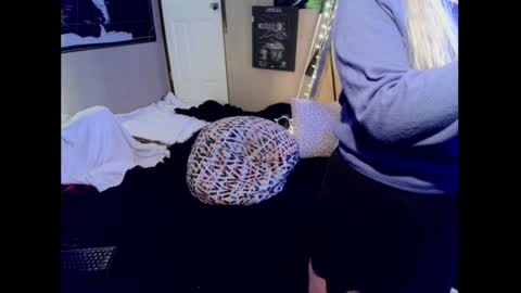 Snapshot of monica_lily chatting on 01.03.25 Monica online show from 01.03.25