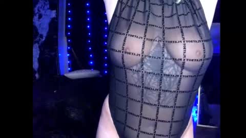 Snapshot of monica_lily chatting on 09.29.25 Monica online show from 09.29.25