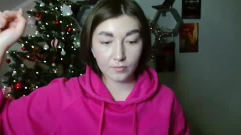 Snapshot of monica_sweets chatting on 11.18.25 sweet girl and shine body online show from 11.18.25