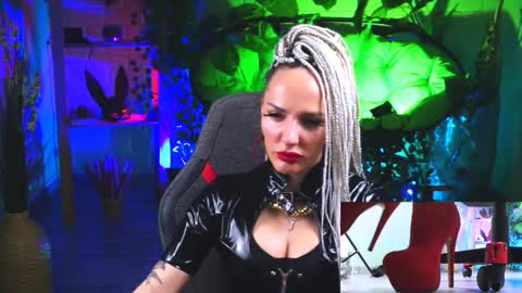 Monika online show from 03.06.25