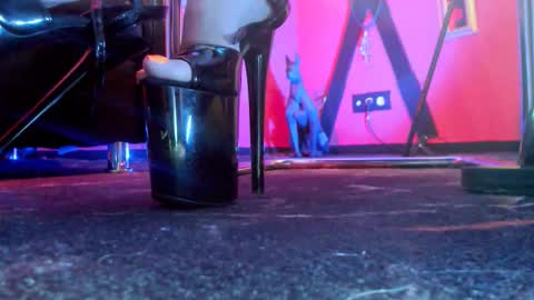 Monika online show from 02.16.26