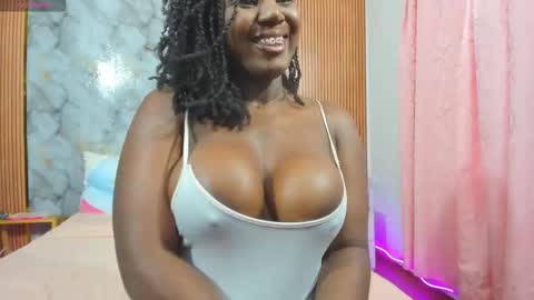 Snapshot of monicaroux chatting on 03.06.26 online show from 03.06.26