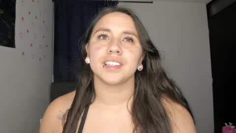 Snapshot of monicawalker2 chatting on 10.22.25 monicawalker2 online show from 10.22.25