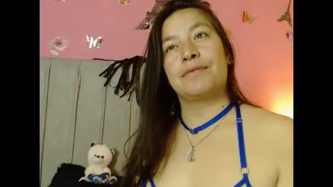 Snapshot of monickhot303av chatting on 09.15.25 monickhot303av online show from 09.15.25