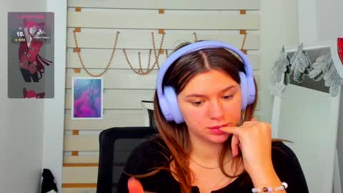 Monika online show from 12.30.24