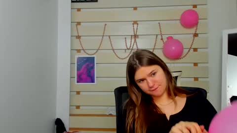 Monika online show from 02.13.25