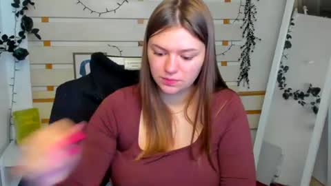 Monika online show from 04.28.26