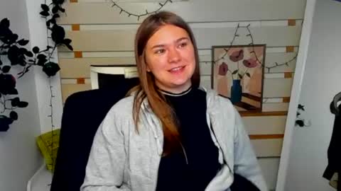 Monika online show from 07.08.26